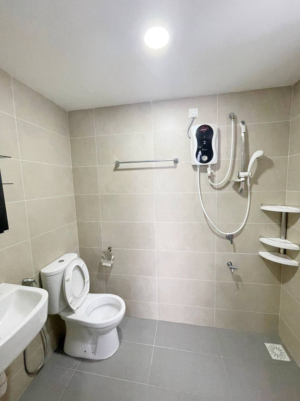 Apartment Taman Perling 9