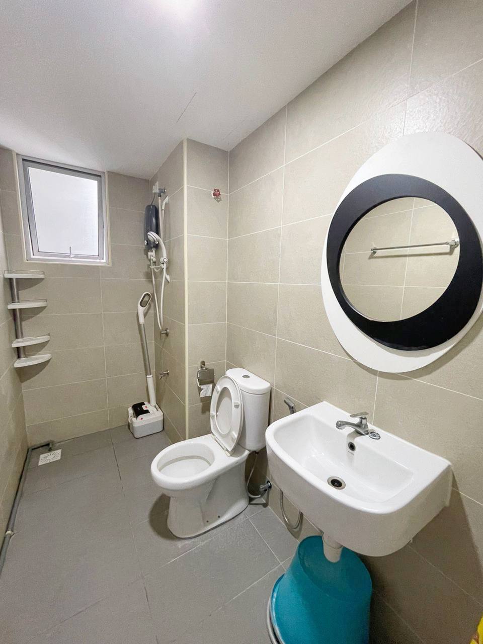 Apartment Taman Perling 8