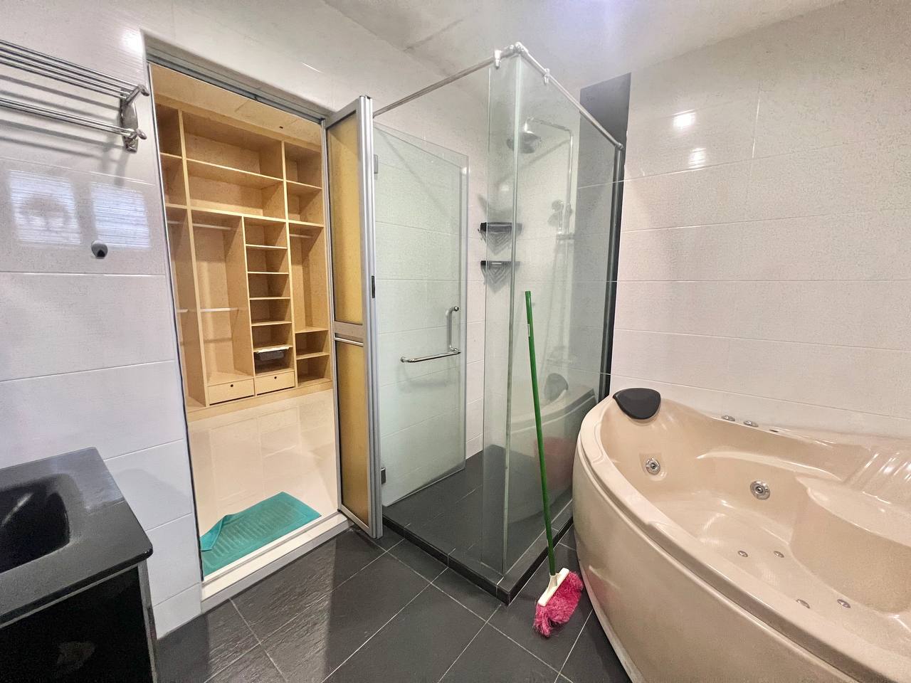 1.5 storey Jalan Pesona 10