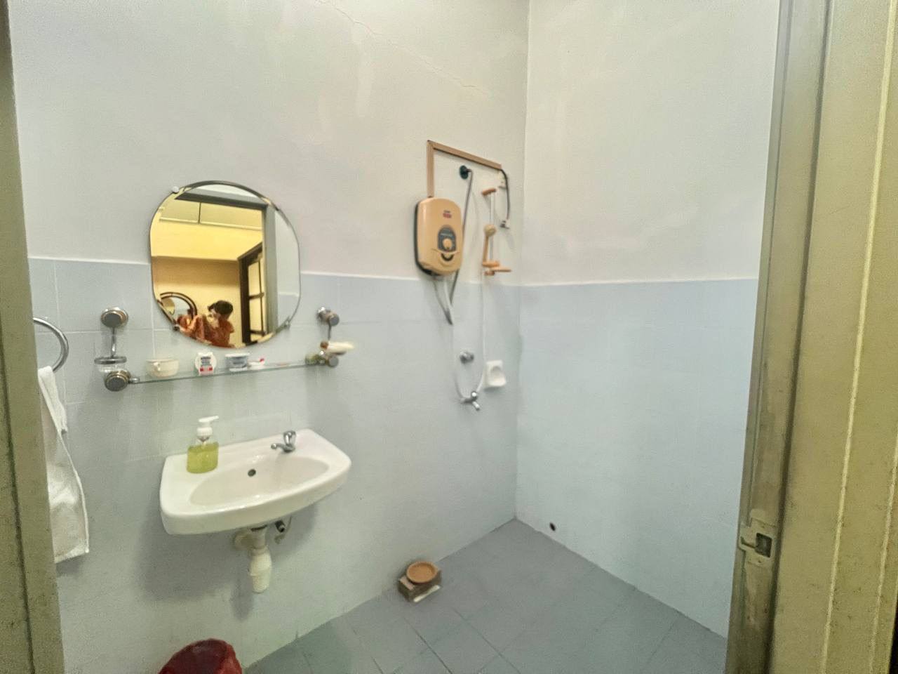 1.5 storey Jalan Pesona 15