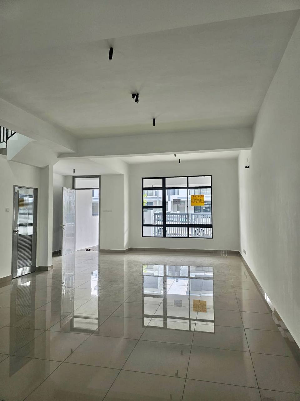 Double Storey @ Intermediate Molek 2