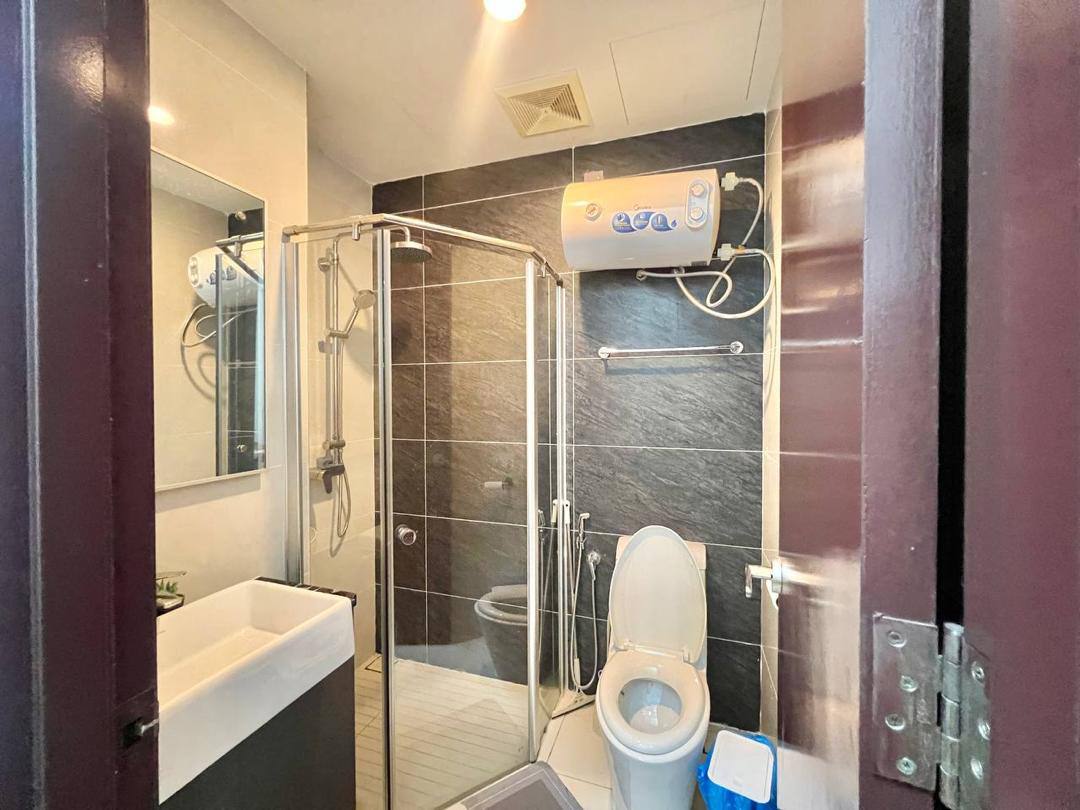 Condo Royal Strand @ Country Garden Danga Bay 8