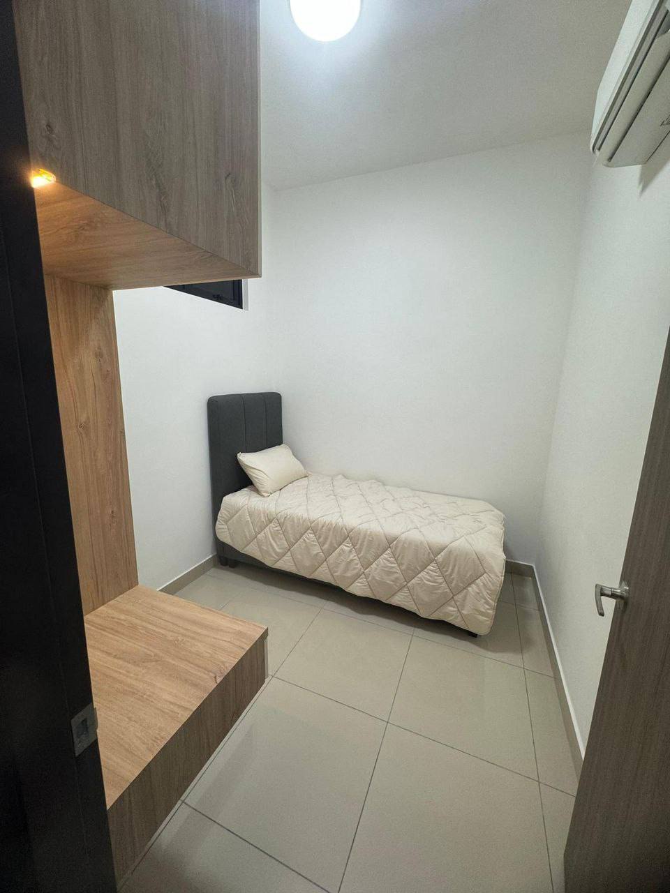 Intermediate Meldrum Heights Residence 5