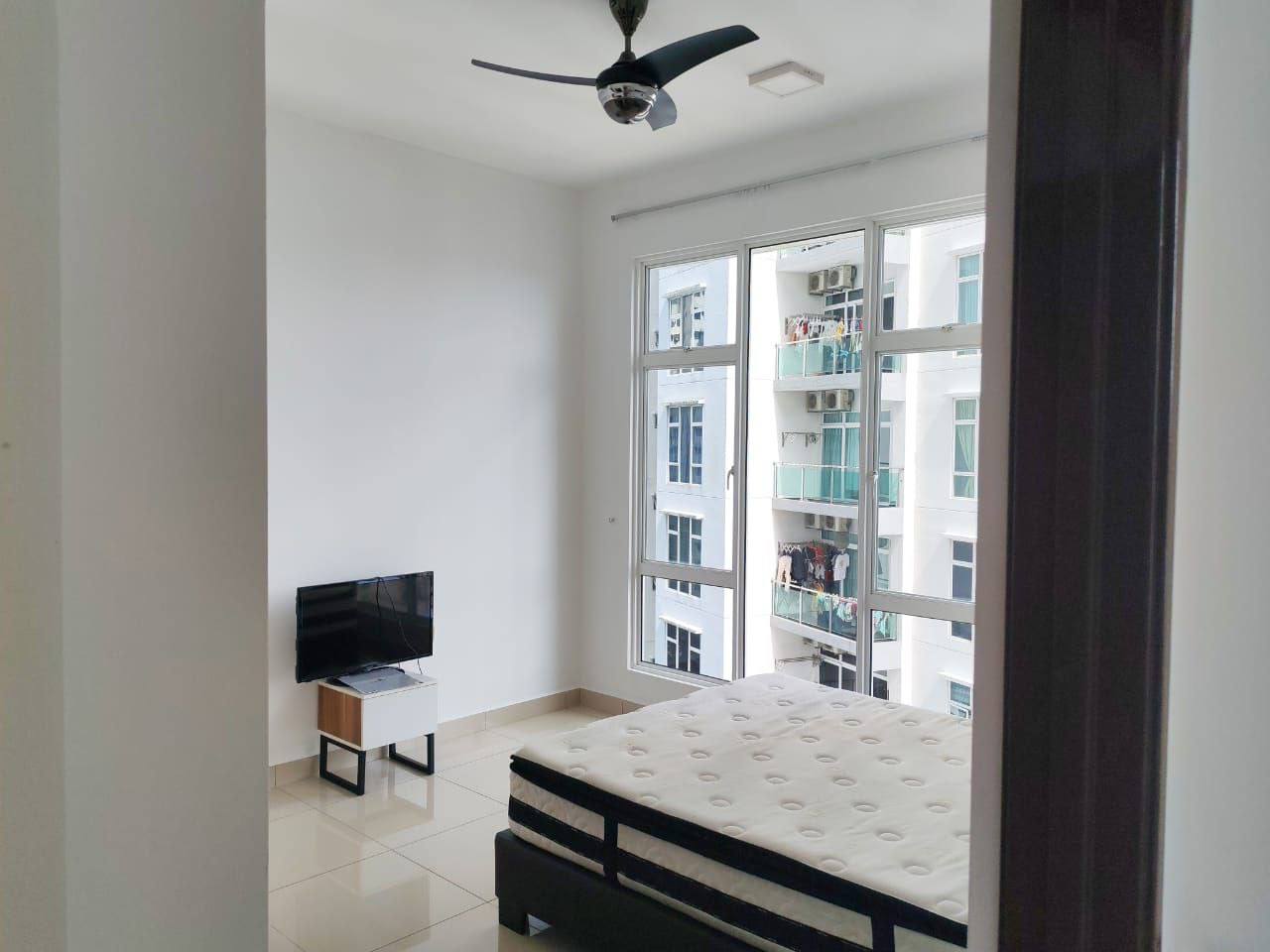 Service Apartment (Intermediate) Larkin 4