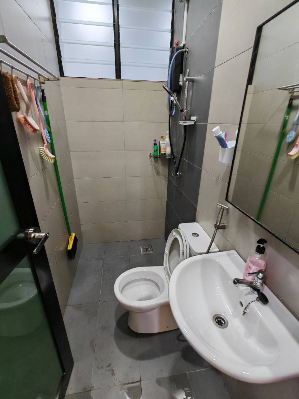 Double Storey Terrace House Bandar Seri Alam 10