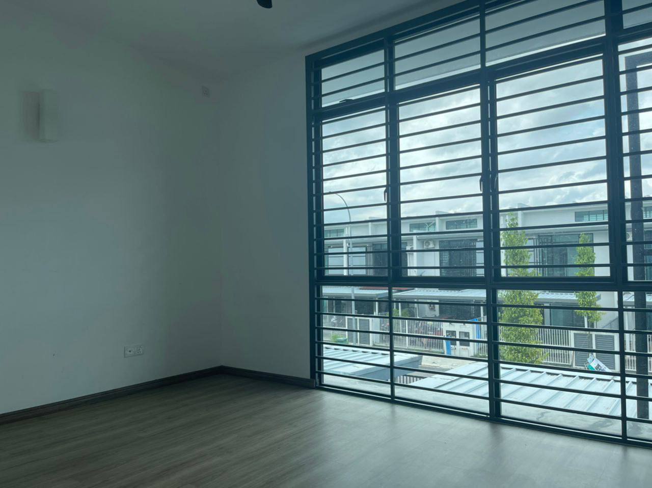 Double Storey Terrace House Bandar Seri Alam 2