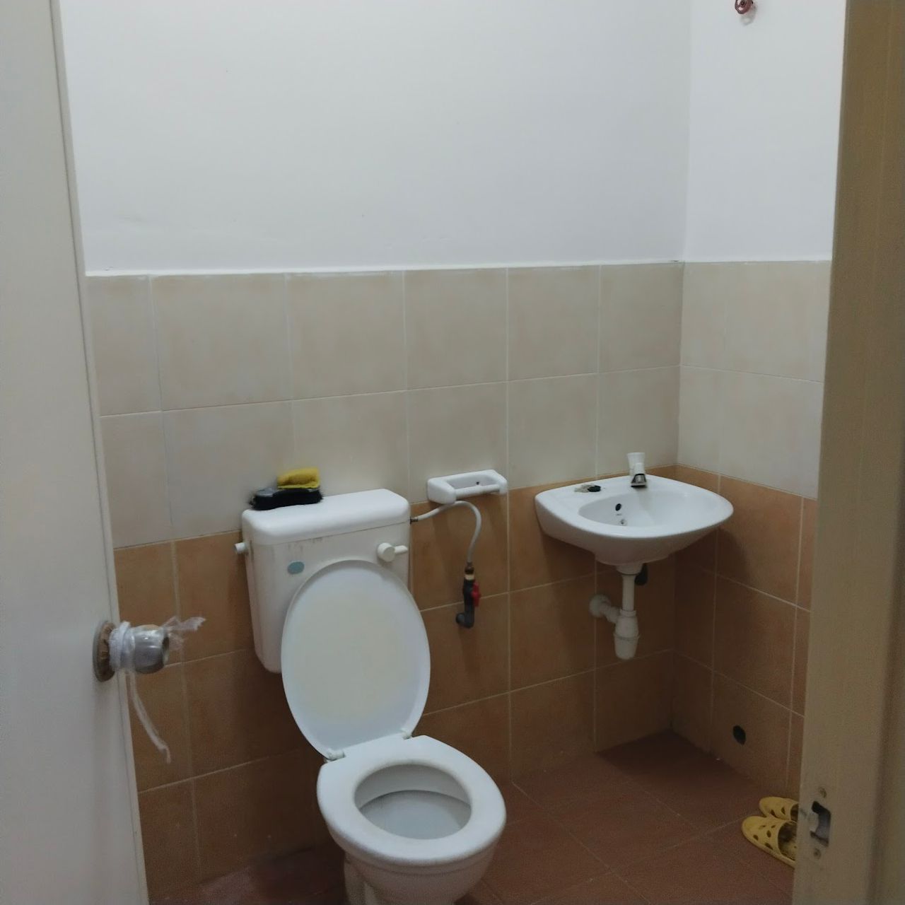 Double Storey Corner Lot Taman Pulai Jaya 10