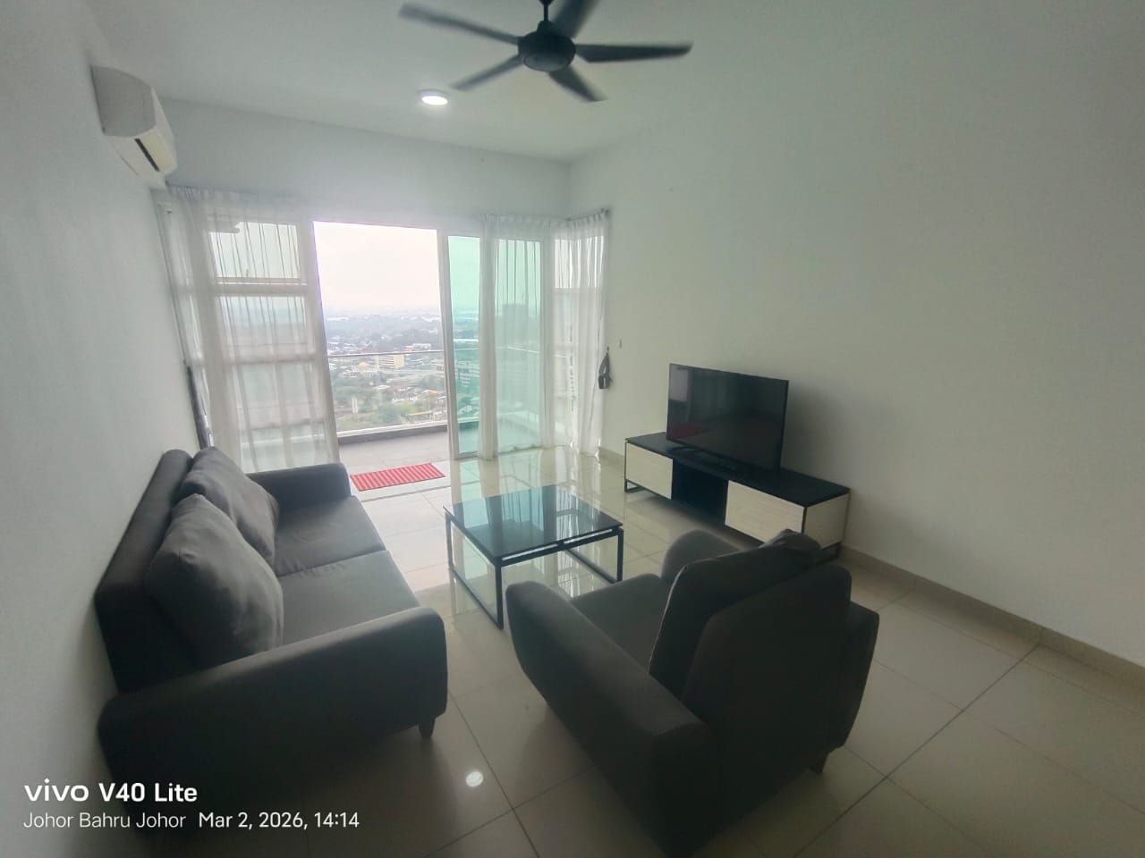 Condo Pinnacle Tower