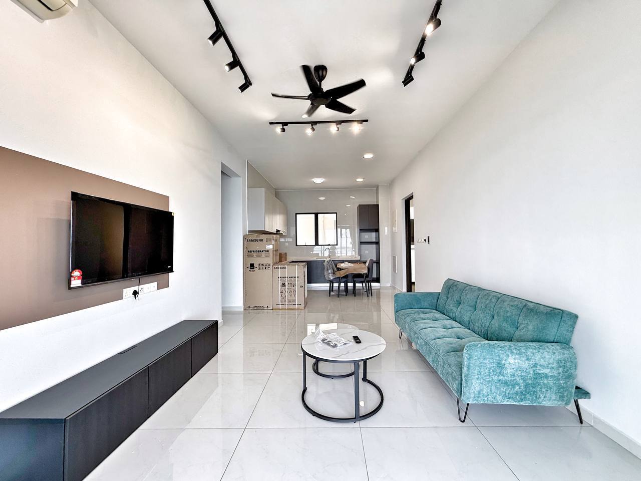 Condominium Country Garden Danga Bay 2