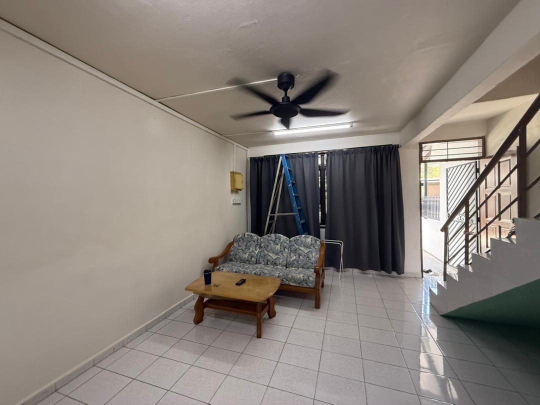 Double Storey Low Cost House Jalan Teratai Johor Jaya 2