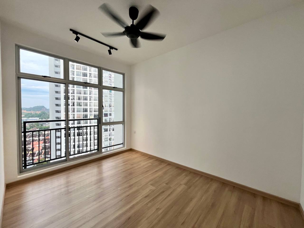 Service Apartment Bandar Seri Alam 5