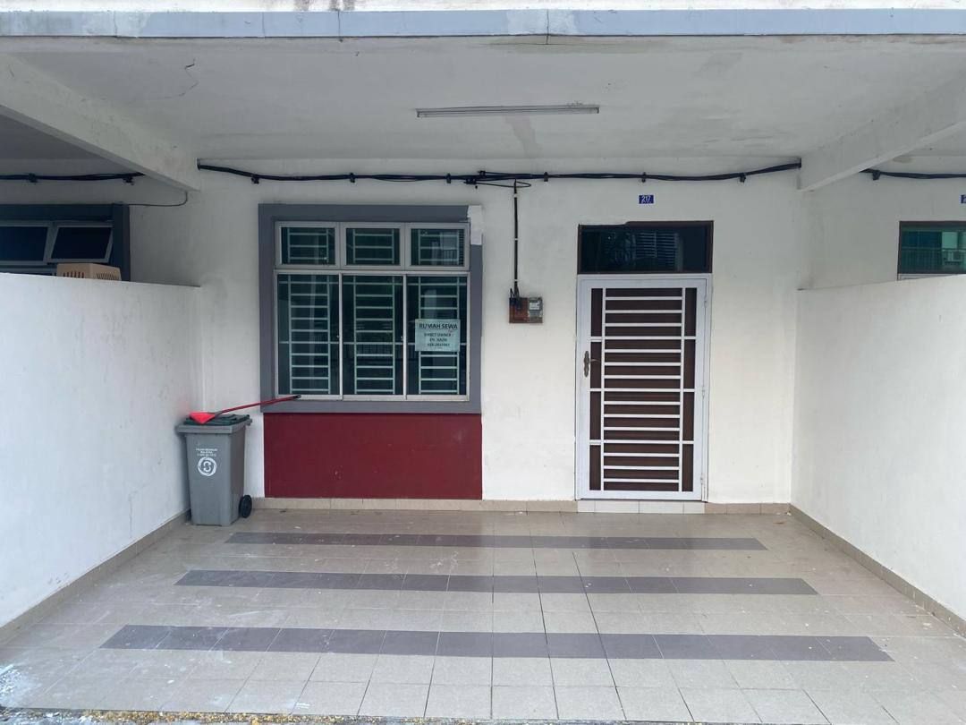 Double Storey Terrace Kulai Scientex Maju 4