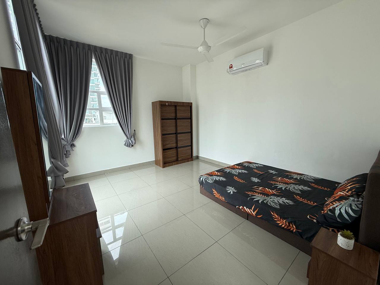 Three Storey Garden Link Endlot D'Lagoon Villa @ Taman Seri Austin 15