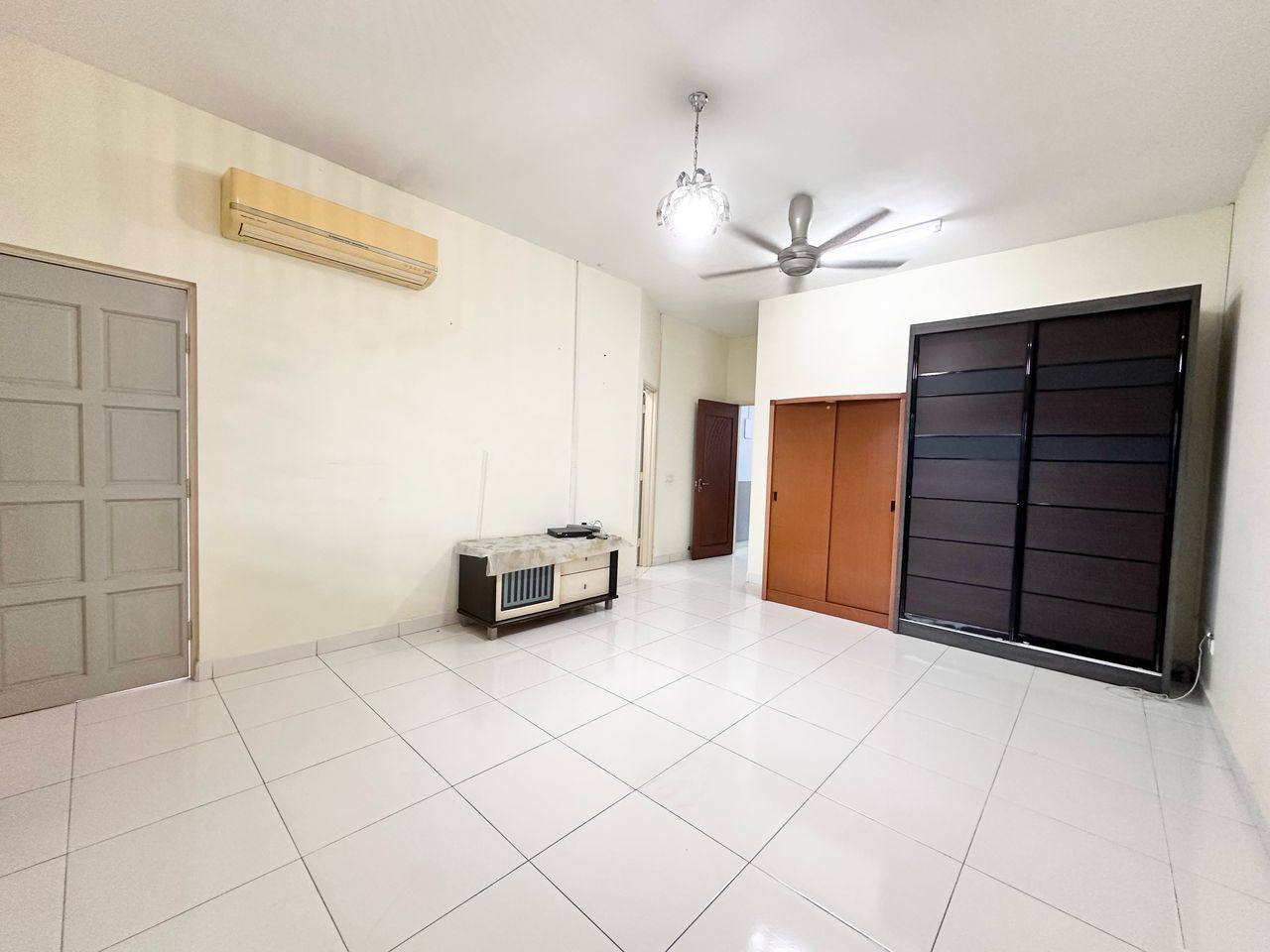 2-Storey Terrace Taman Bukit Indah Zon 7 4