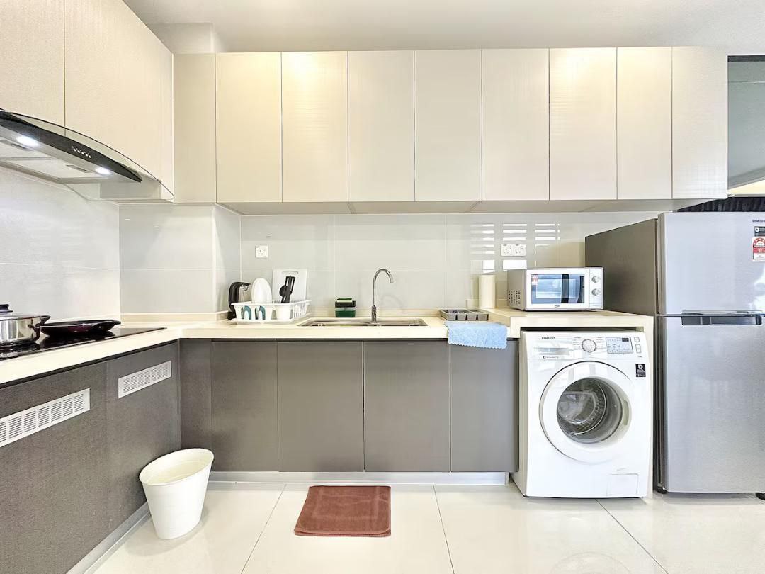 Condo Country Garden Danga Bay 9