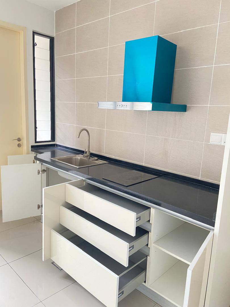 Condo D'Pristine Medini 4