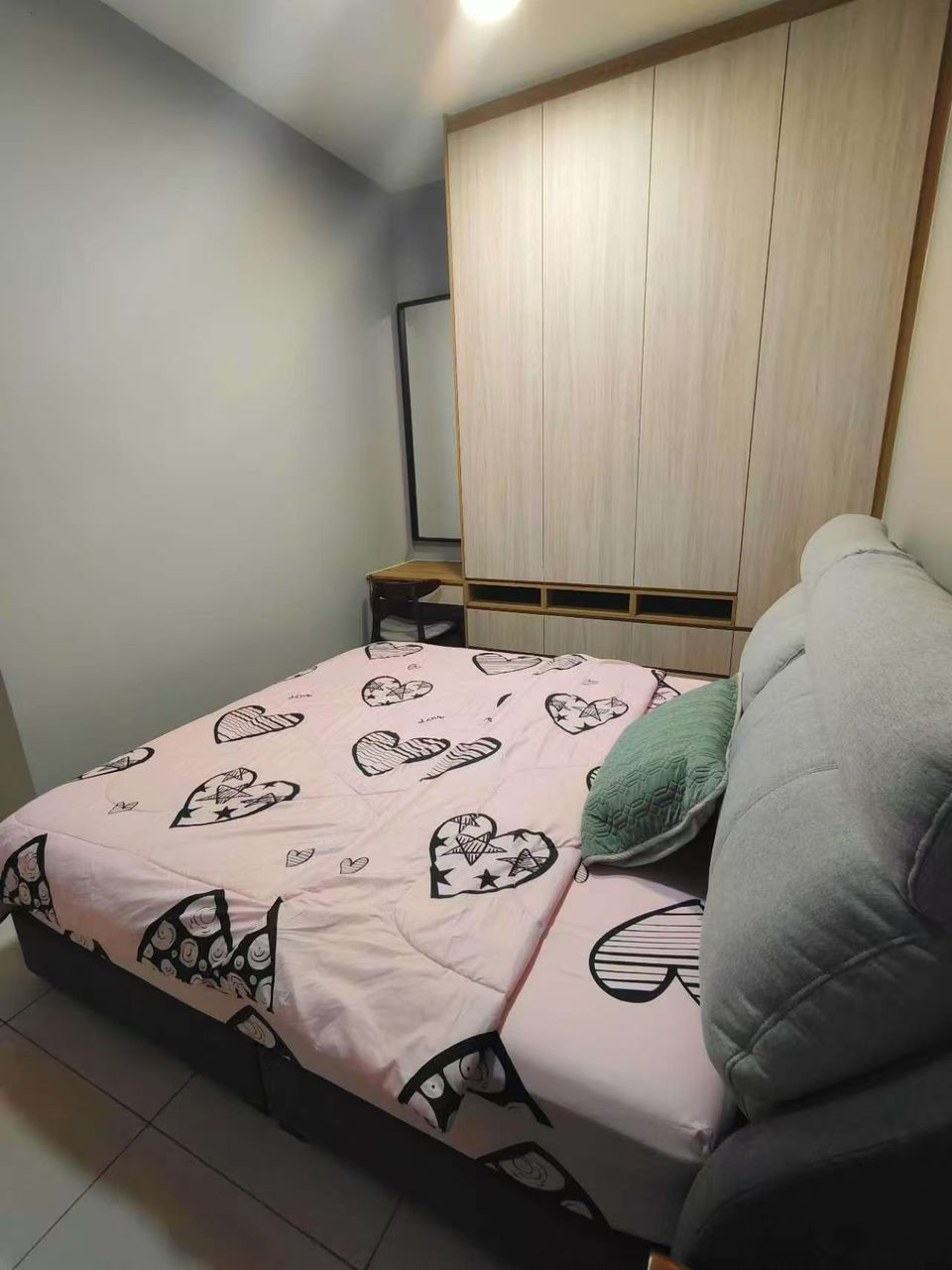 Condominium Elysia Park Residence 8