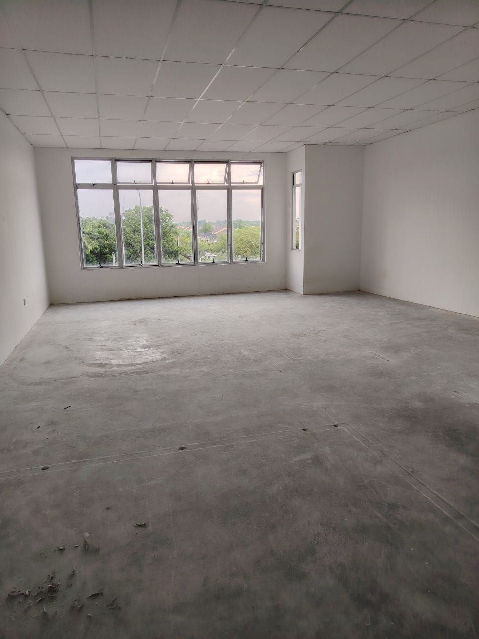 Intermediate Lot Tampoi