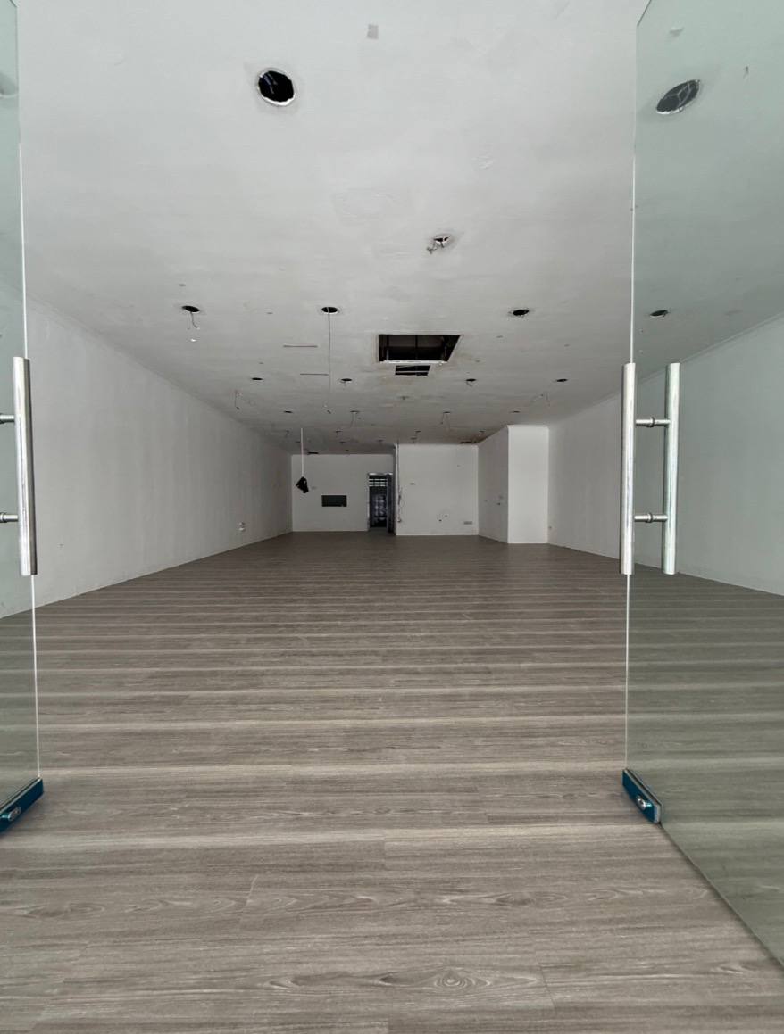 3 Storey Shoplot Intermediate Lot Taman Molek