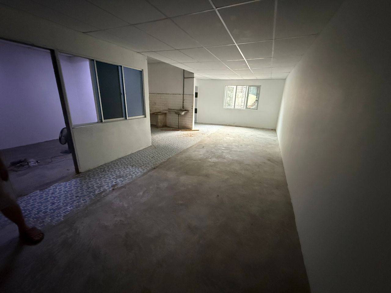 Double Storey Shoplot Jalan Glasiar 9