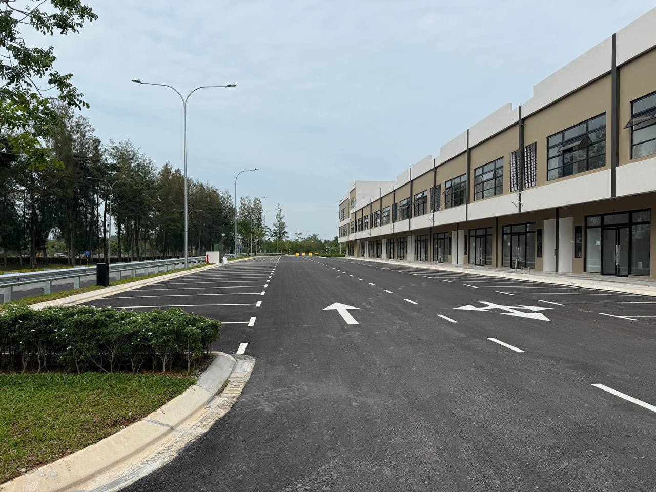 3-Storey Shop Office Horizon Square 10