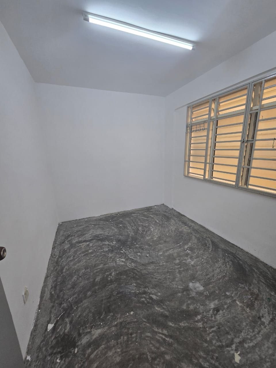 Low Cost Flat Ehsan Jaya 3