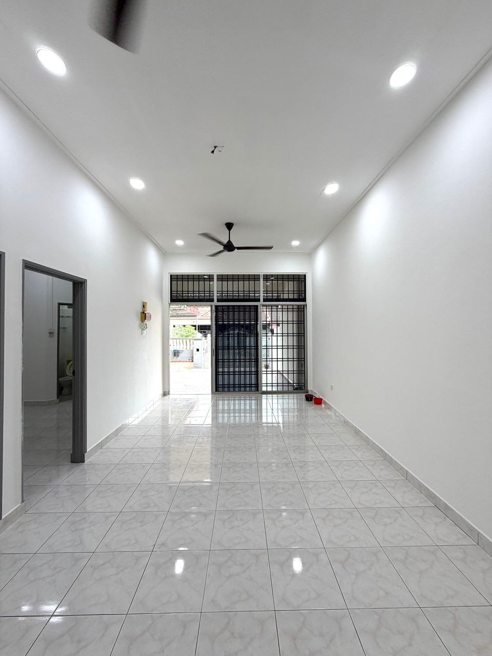 Single Storey Terrace House Ulu Tiram 17