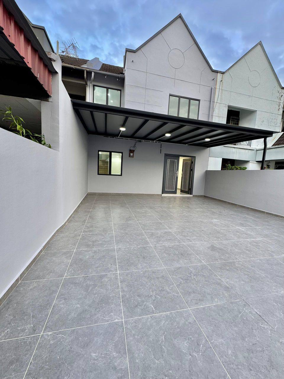 Double Storey Terrace Permas Jaya 3