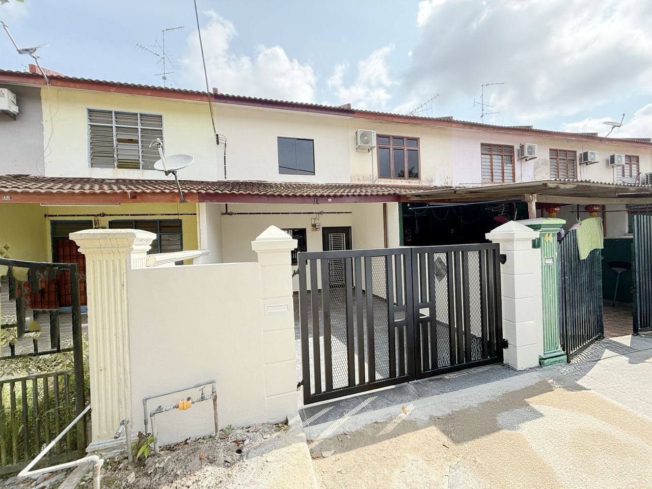 Double Storey Low Cost Puteri Wangsa 3