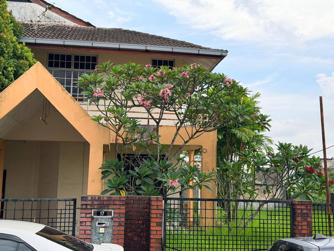 Double Storey Semi D Taman Munsyi Ibrahim 22