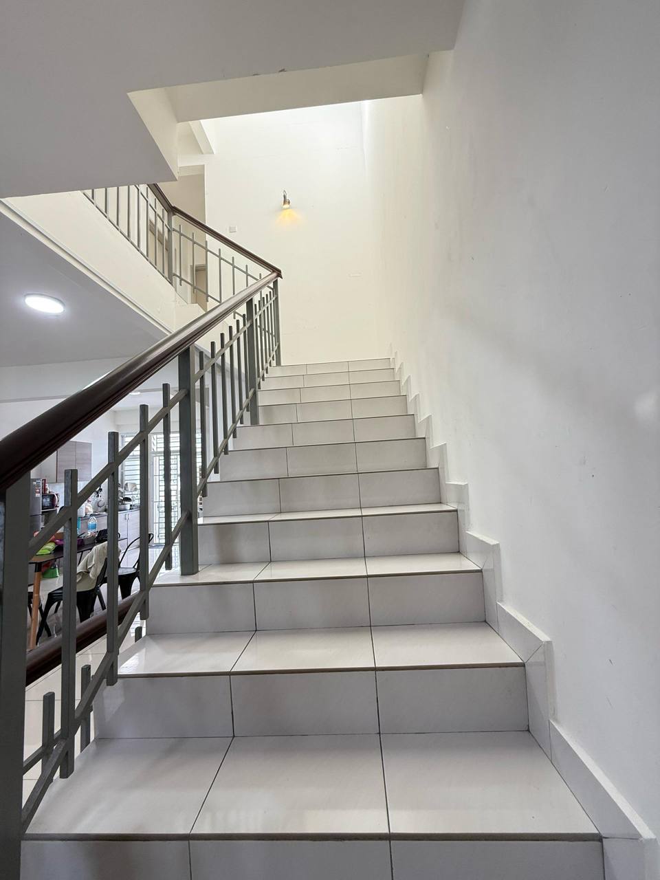 2.5 Storey Terrace House Imperial Jade Residence 12