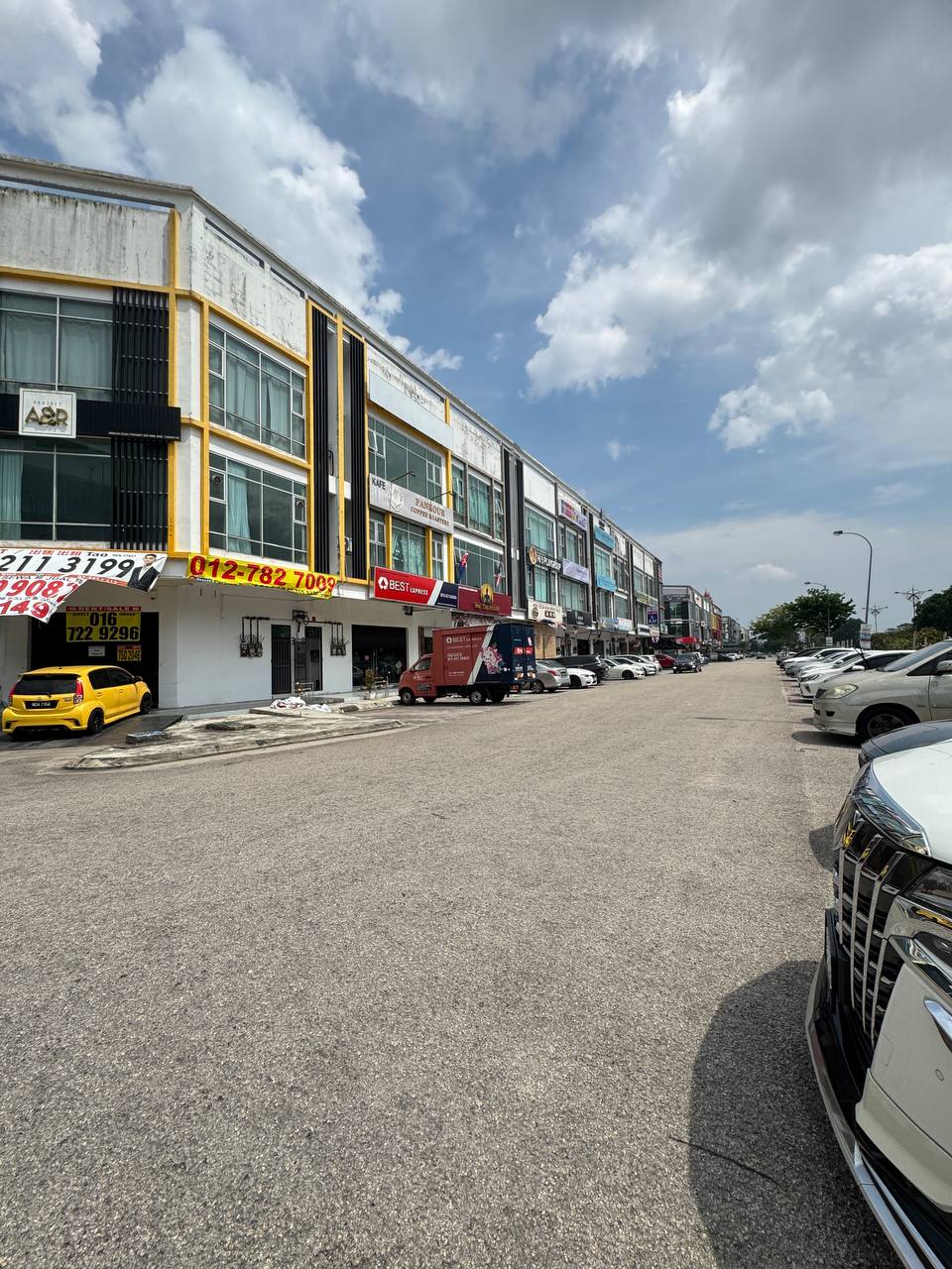 3 Storey Shoplot Corner Lot Taman Eco Cascadia 5