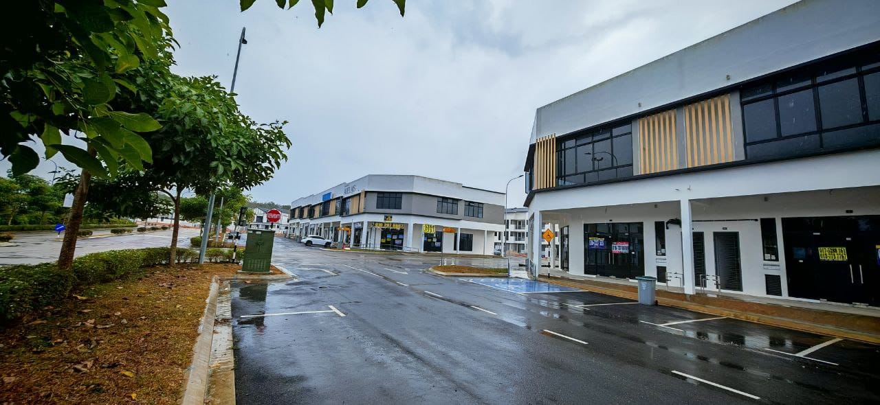 Double Storey Shoplot Kaze Boulevard 2