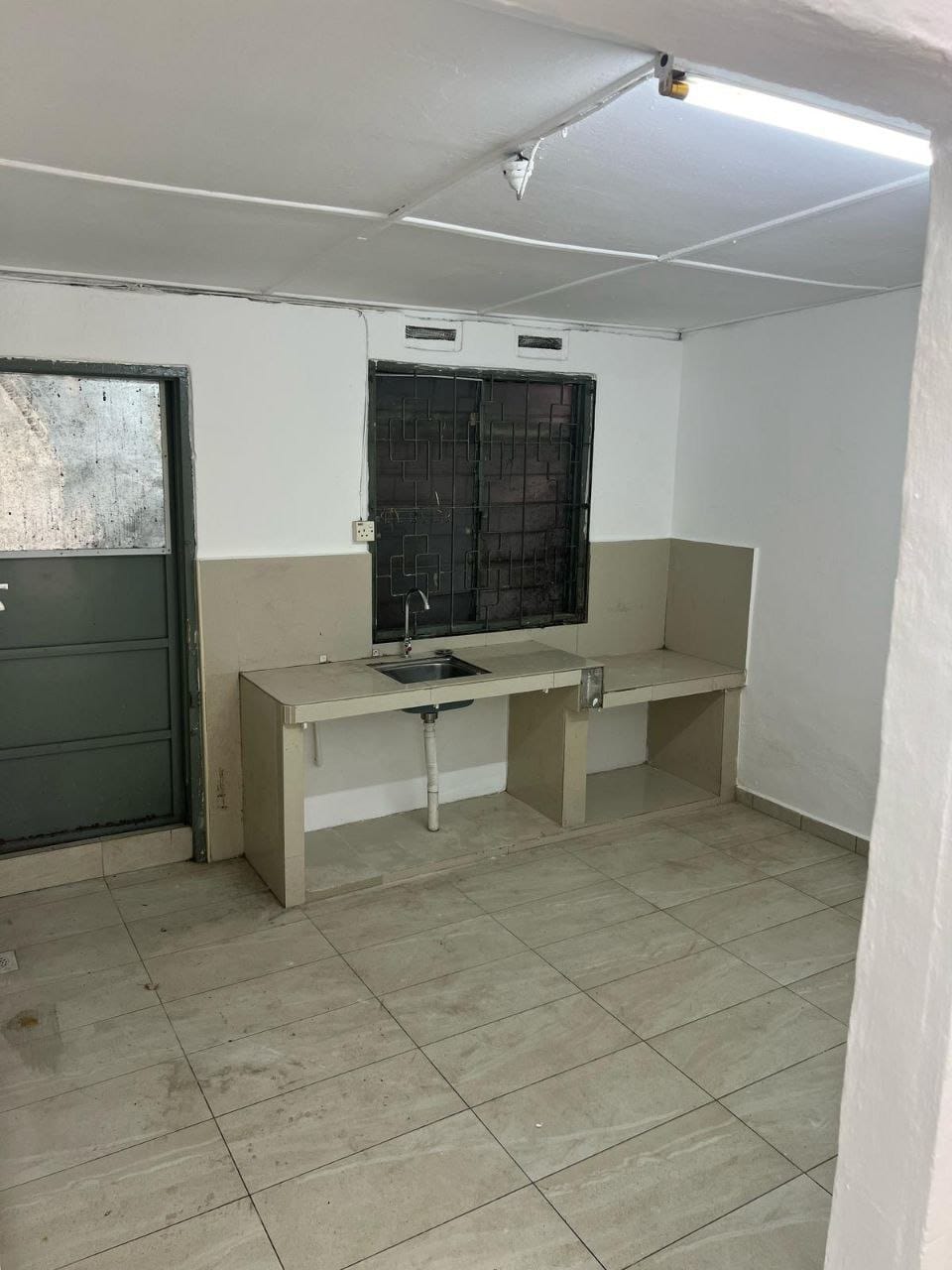 Single Storey Terrace Taman Abad 10