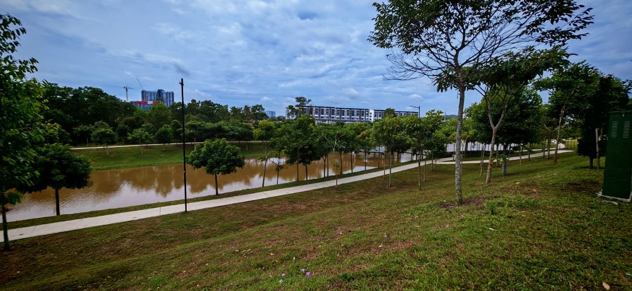 3-Storey Shop Austin Crest emerald Business Park 3 7