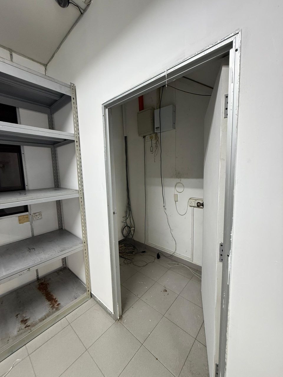 Ground Floor Intermediate Ros Merah 8