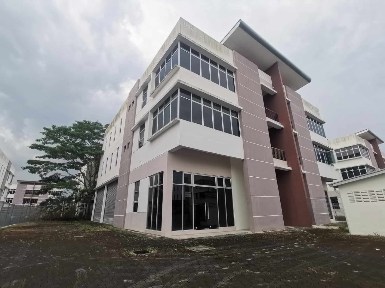 3 Storey Semi-Detached Factory Gelang Patah
