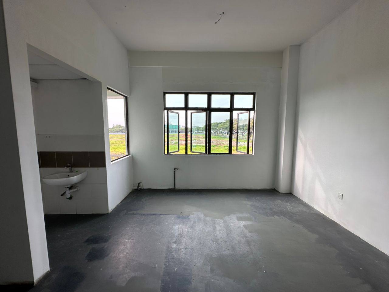 1st Floor Intermediate Shoplot Bandar Dato Onn