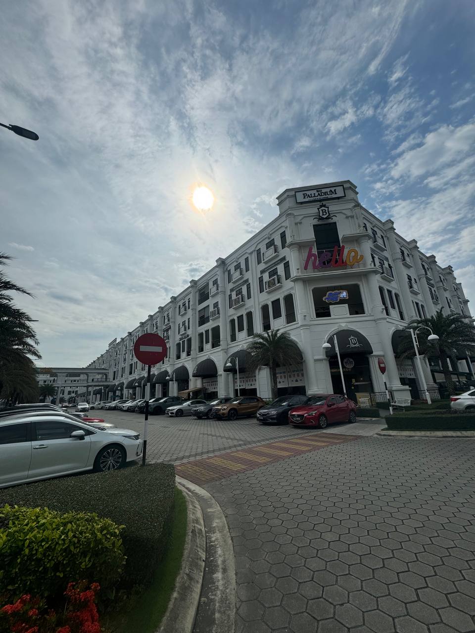 Corner Lot Eco Palladium