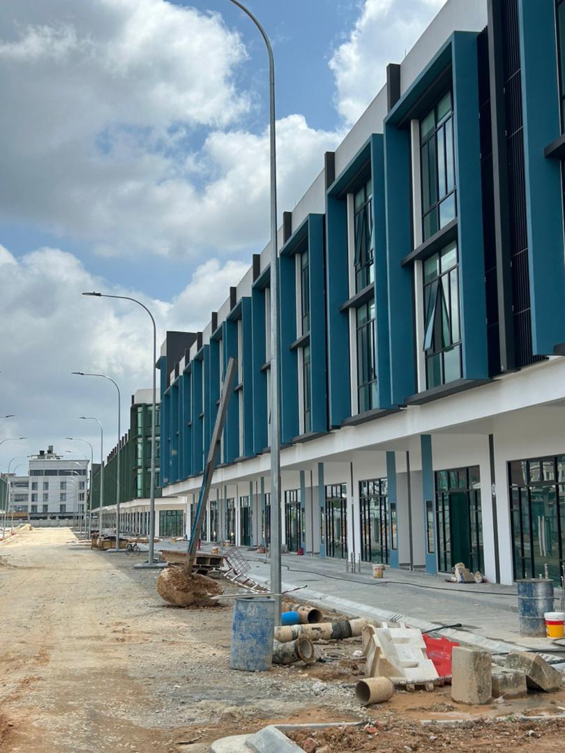 Shoplot Permas Avenue 4