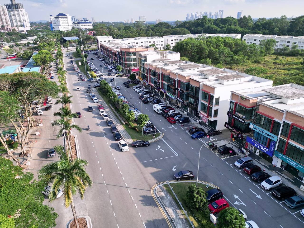 3 Storey Shop lot (Corner) Larkin Town Centre 4