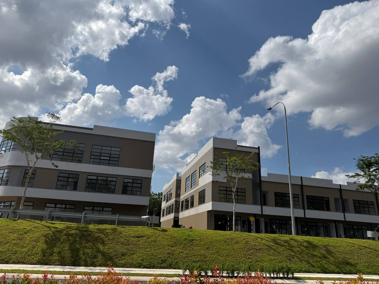 2 Storey Shoplot Horizon Square 3