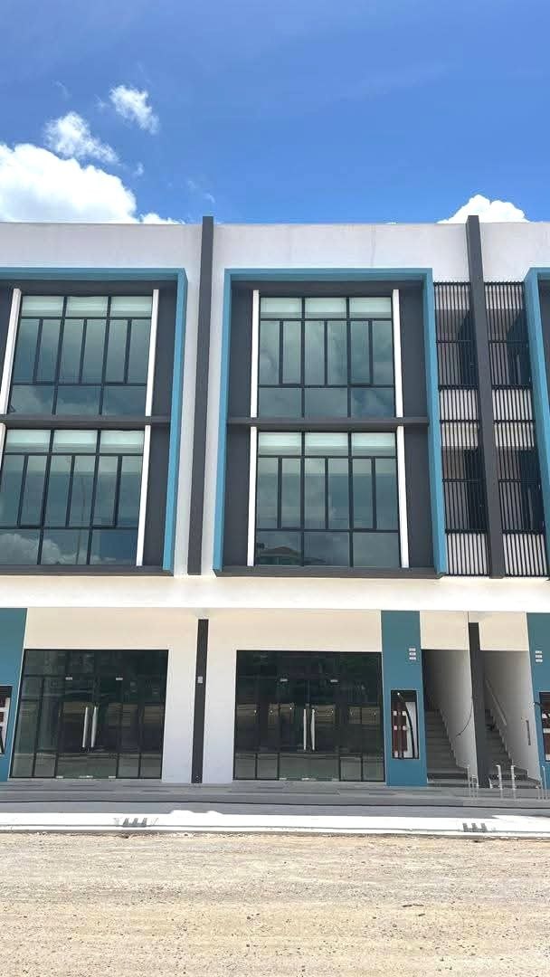3 Storey Shoplot Permas Avenue 3