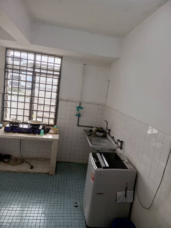 3rd Floor @ 4 Storey Shoplot Jalan Kemunting 5