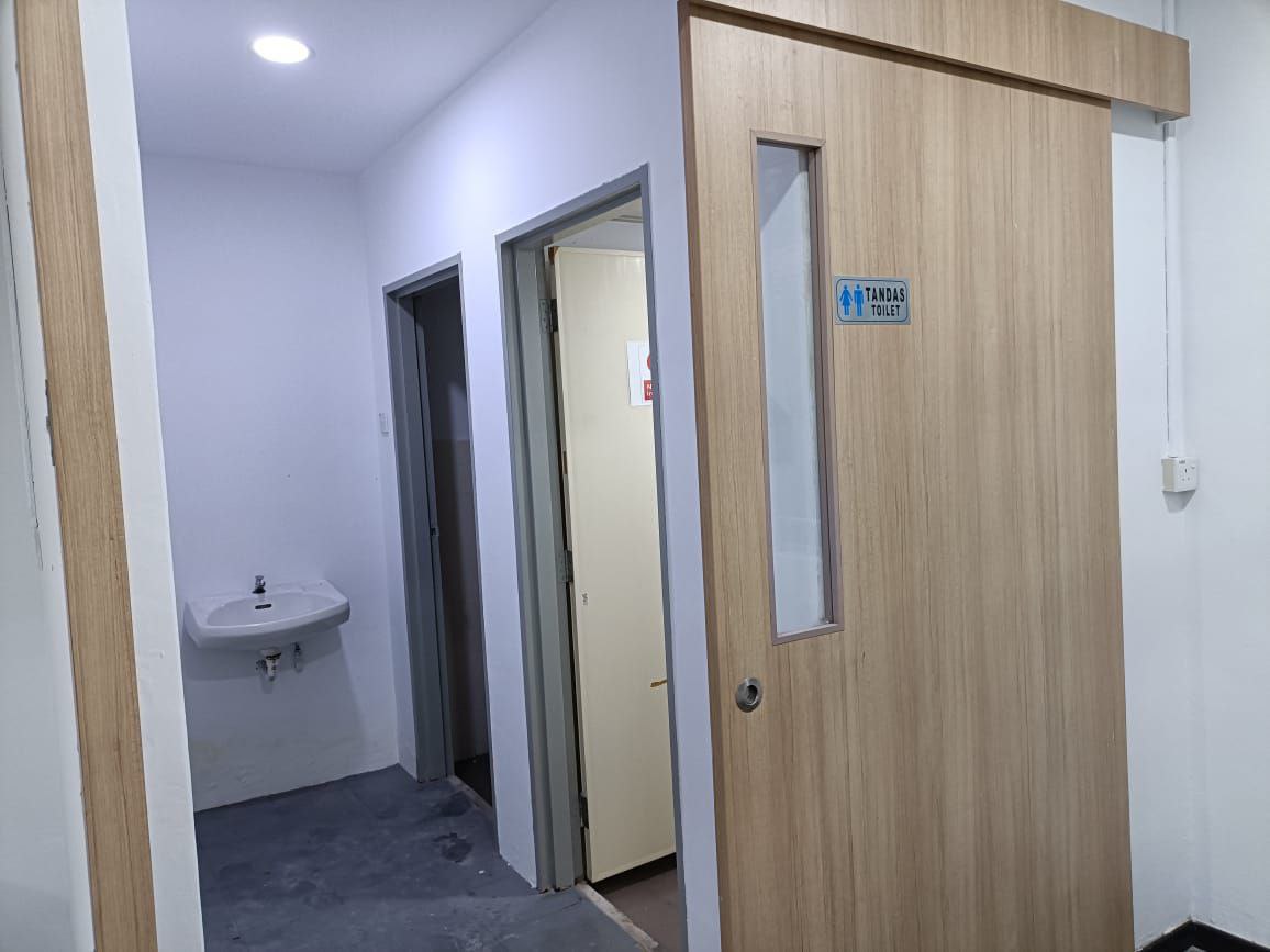 First floor shop-office (corner) Taman Desa Tebrau 11