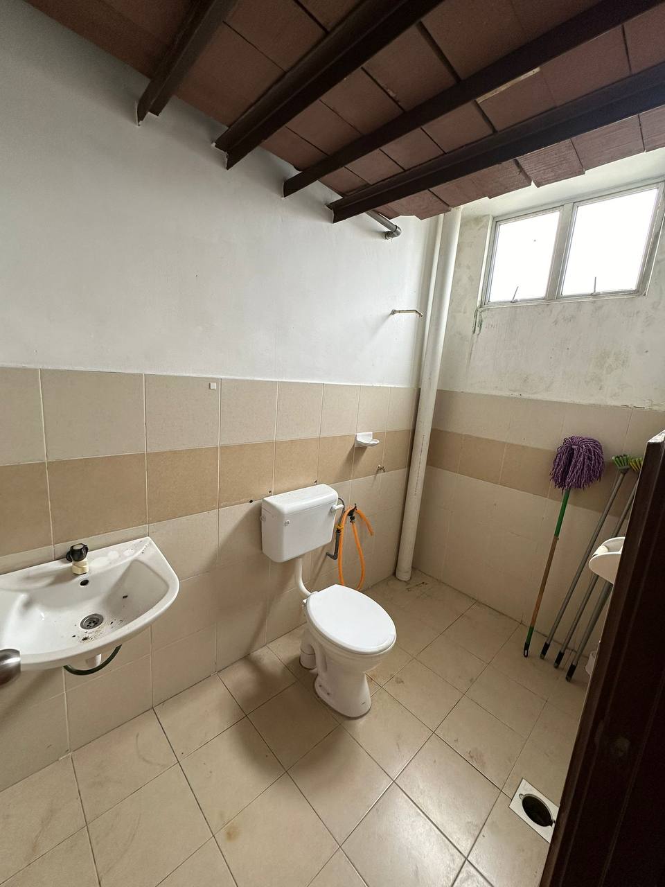 2 Storey Shoplot Jalan Bestari 3/2 4