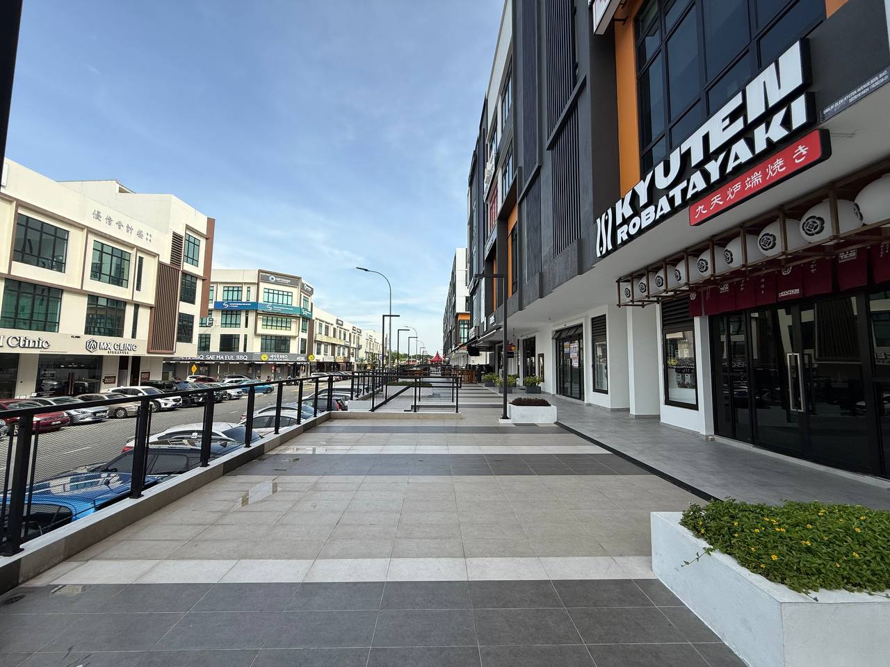 Shoplot Pelangi Avenue 2