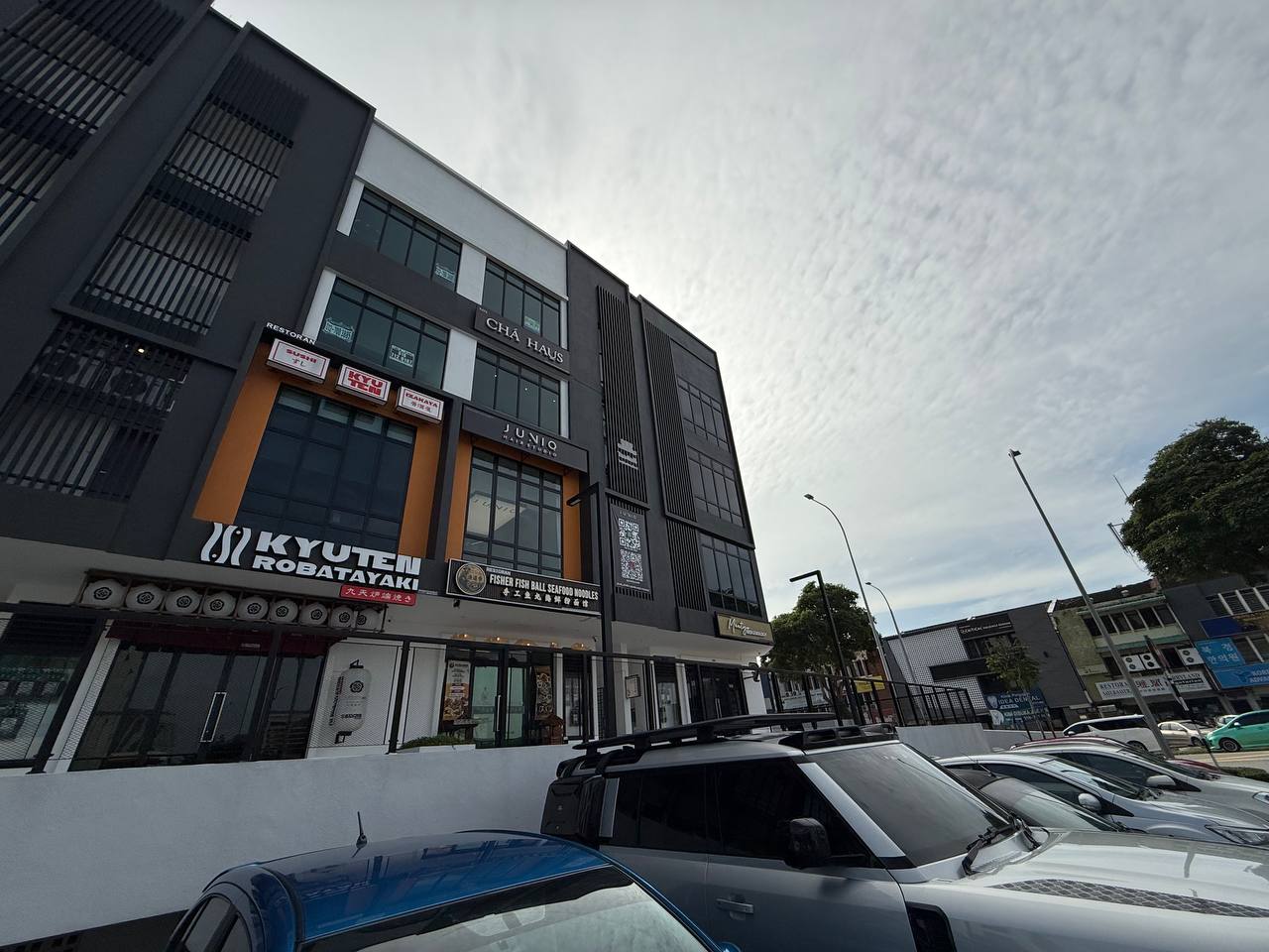 Shoplot Pelangi Avenue 4