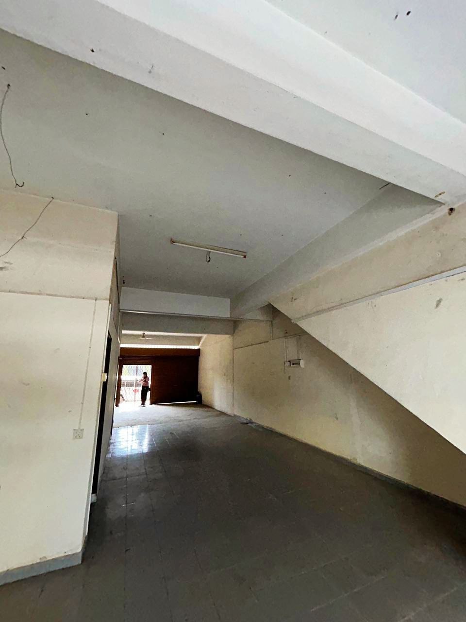 2-Storey shop lot (Ground floor only) Taman Daya 3