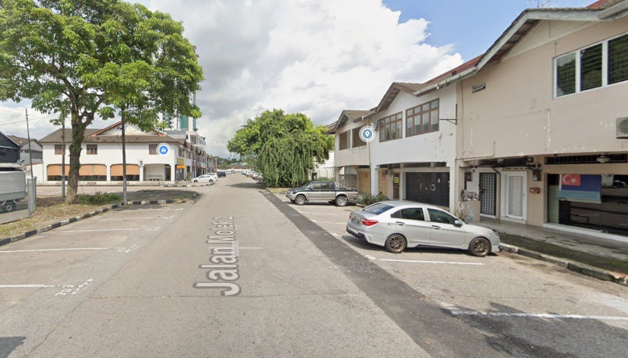 2-Storey Shoplot Taman Molek 5